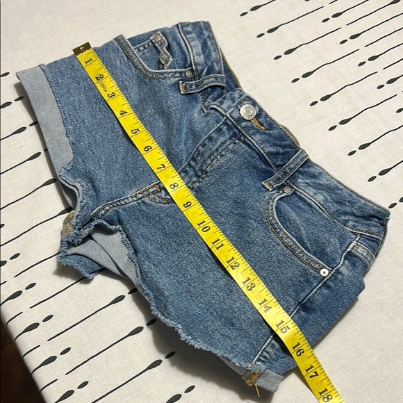 Sunday Best Blue Jean Shorts with Frayed Hem.  Size 29 - Picture 5 of 10